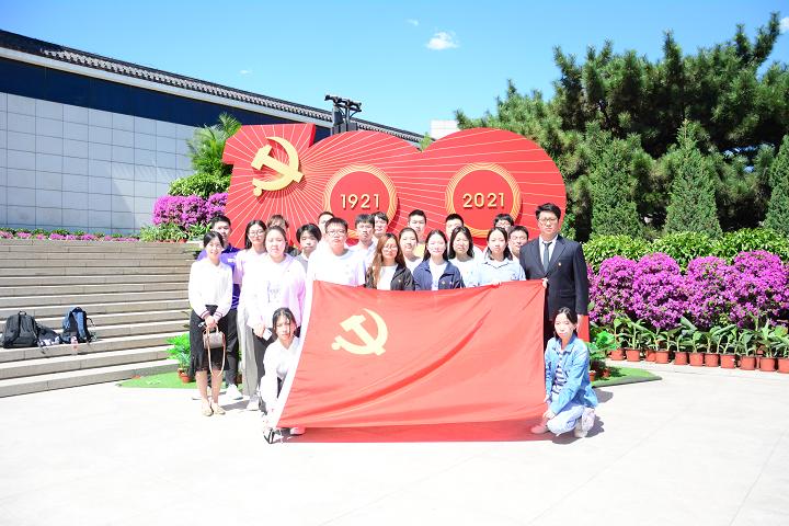 4cee79eecc7e414a803b3a6c7123c95a.jpg 4.jpg